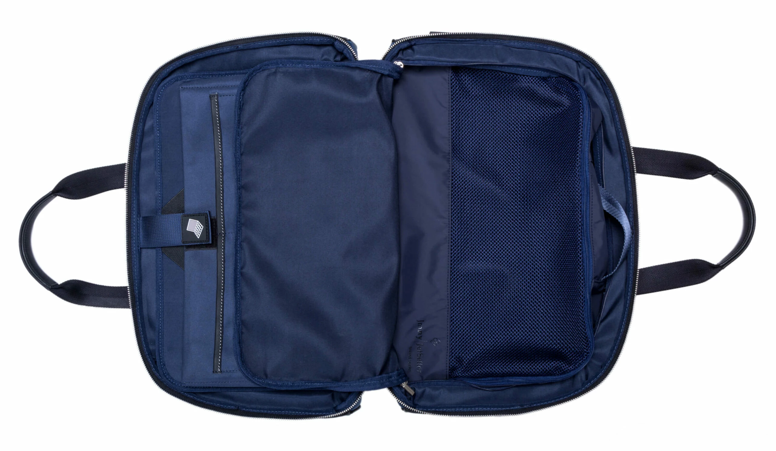 JMNY-Atlas-travel-bag-in-navy-blue-insert-bag